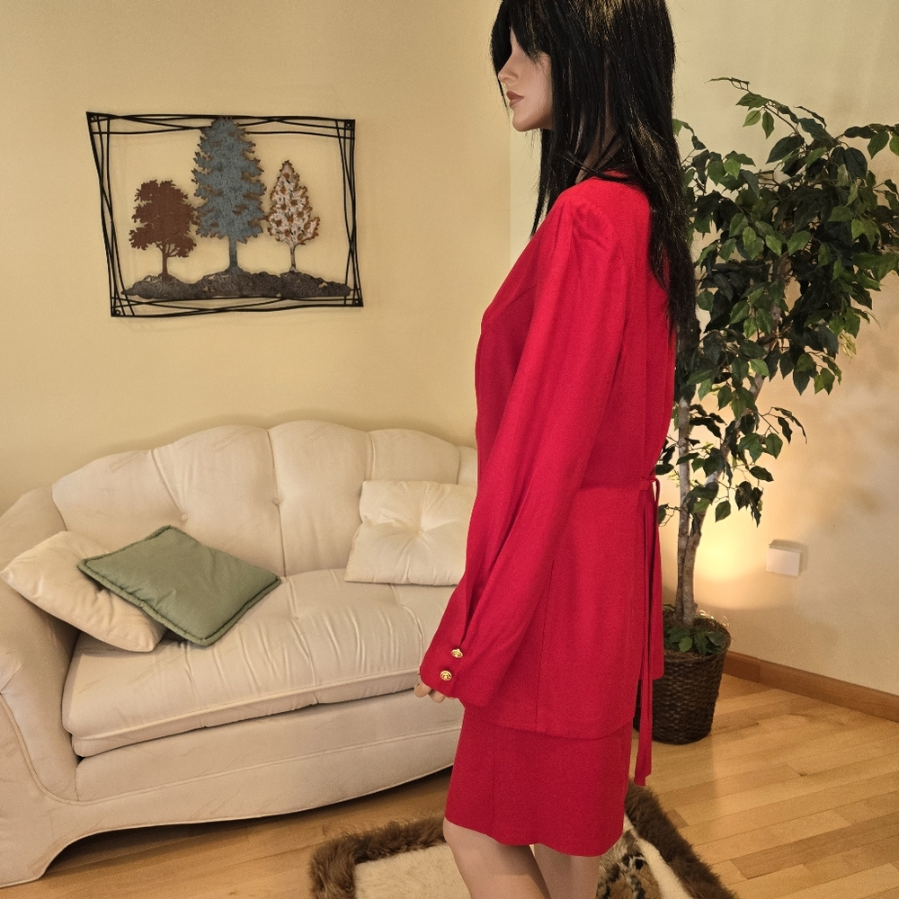 Lew Magram 3-Piece Red Woman's Suit, Jacket, Skirt, Slacks, Size 12 - Picture 4 of 16